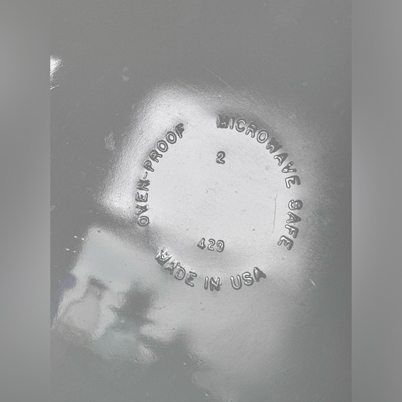 Milk Glass Green Daisy Dish💚🌼 - Picture 10 of 15